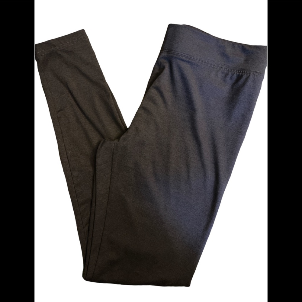 Grey leggings, regular length. Good condition. No stains or tears.